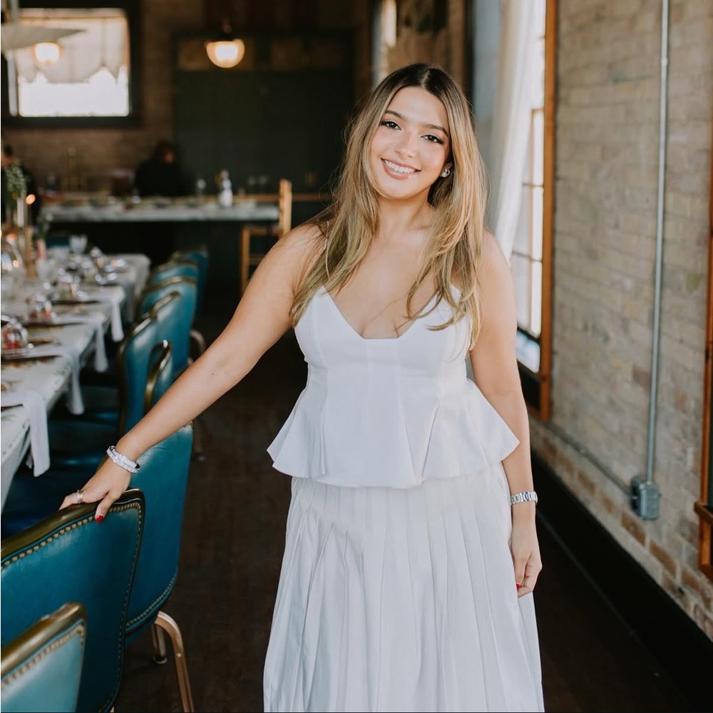 White Peplum V-Neck Sleeveless set